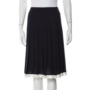 Escada Pleated Accented Knee-Length Skirt